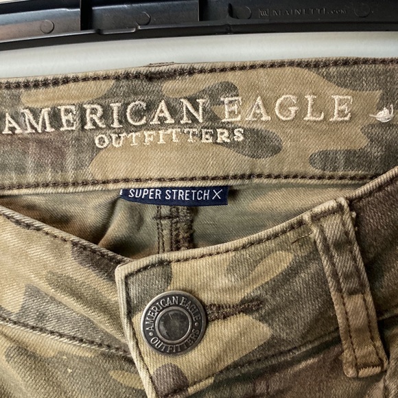 American Eagle | Camo Super Stretch Jeggings Size 4 - Picture 2 of 6